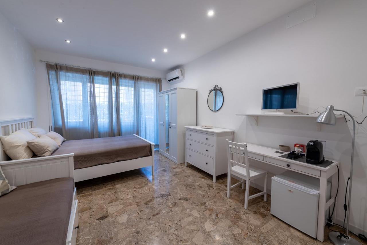 Ferienwohnung Casa Rosa Beige E Blu Rom Exterior foto